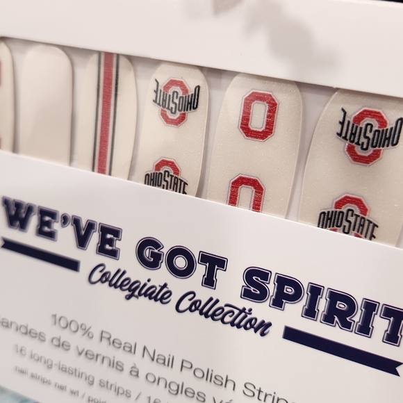 Color Street Collegiate Nail Set - Picture 2 of 4